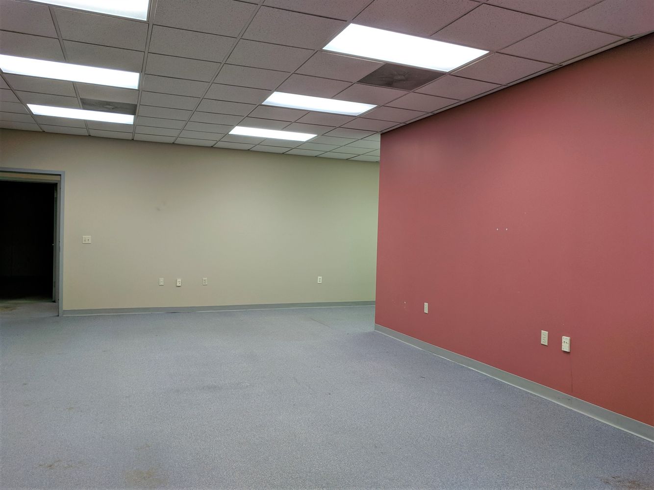 901 West Main Street, El Paso, IL 61738